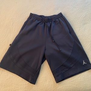 Jordan shorts size large navy color